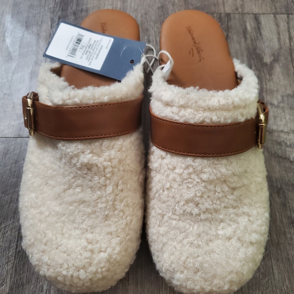 NWT Universal Thread Women's Indra Slip on Clog Heels